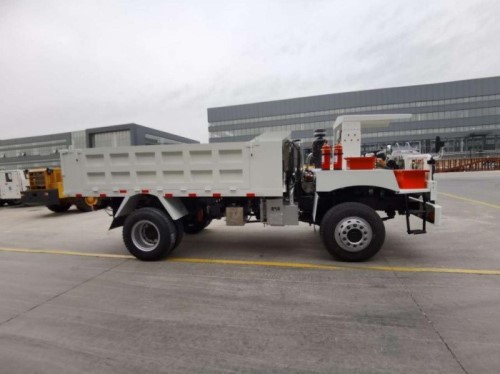 WCL-10TJ防爆柴油機(jī)無(wú)軌膠輪運(yùn)料車